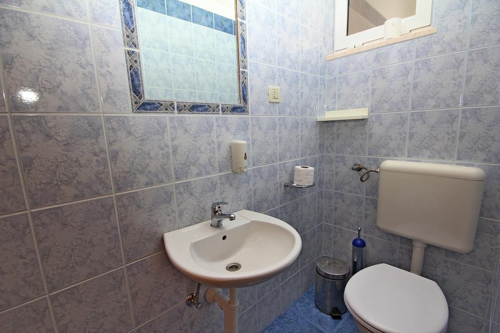 Apartments Adrion ドラスニセ 部屋 写真